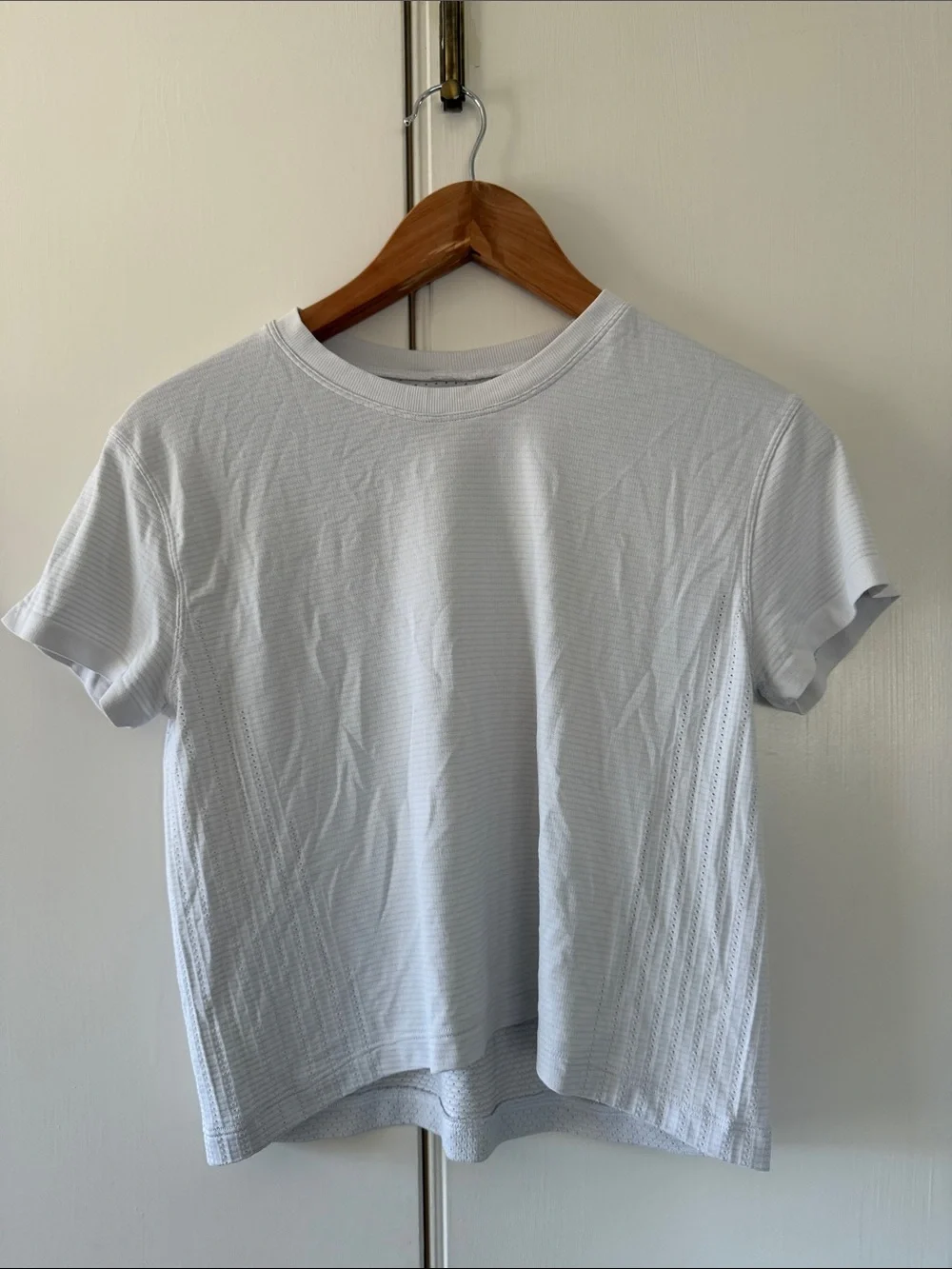 Lululemon Short Sleeve Tee, Medium
